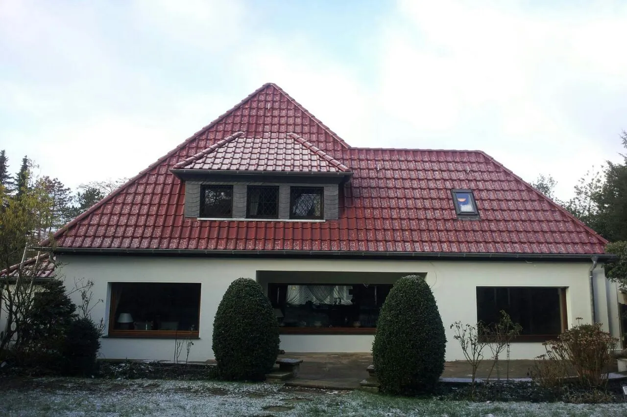Saniertes Walmdach mit Holzfaserdämmung in Mülheim an der Ruhr