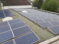 Hallendach-PV-Anlage-ohne-Auflast