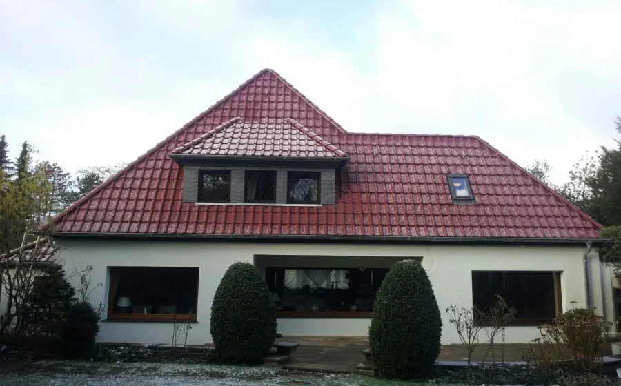 Saniertes Walmdach mit Holzfaserdämmung in Mülheim an der Ruhr